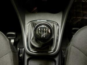 Volkswagen Polo Vivo hatch 1.4 Life - Image 4