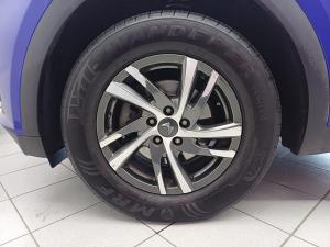 Mahindra XUV700 2.0T AX5 - Image 10