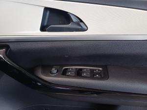 Mahindra XUV700 2.0T AX5 - Image 16