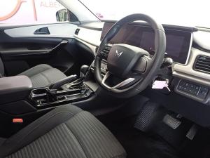 Mahindra XUV700 2.0T AX5 - Image 22