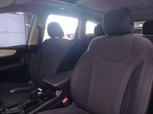 Mahindra XUV700 2.0T AX5 - Image 28