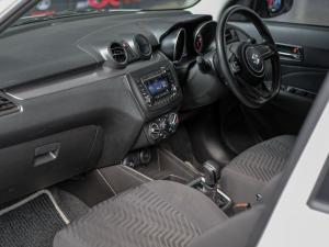 Suzuki Swift 1.2 GL auto - Image 16