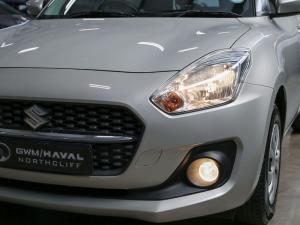 Suzuki Swift 1.2 GL auto - Image 4