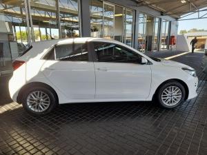 Kia Rio hatch 1.4 LX auto - Image 8