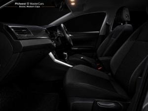 Volkswagen Polo hatch 1.0TSI Life auto - Image 13