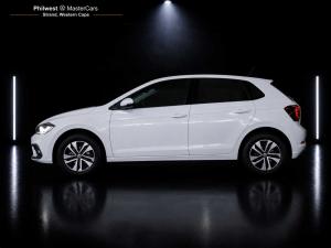 Volkswagen Polo hatch 1.0TSI Life auto - Image 2