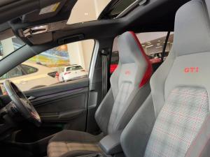 Volkswagen Golf GTI Jacara Edition - Image 16