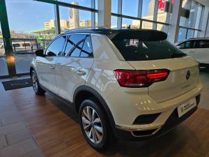 Volkswagen T-Roc 1.4TSI 110kW Design - Image 5
