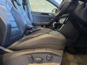 Volkswagen T-Roc 2.0TSI 4Motion R-Line - Image 17