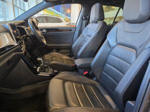 Volkswagen T-Roc 2.0TSI 4Motion R-Line - Image 9