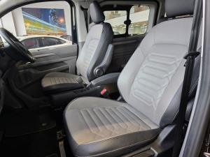Volkswagen Transporter 2.0TDI Kombi SWB Life - Image 4