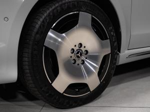 Mercedes-Benz V-Class V300d Exclusive - Image 12