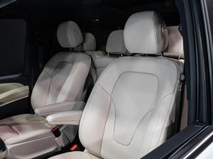 Mercedes-Benz V-Class V300d Exclusive - Image 18