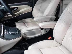 Mercedes-Benz V-Class V300d Exclusive - Image 19