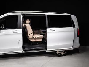 Mercedes-Benz V-Class V300d Exclusive - Image 9