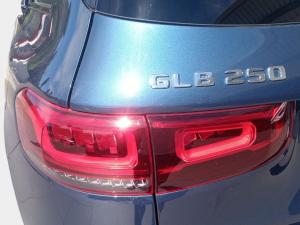 Mercedes-Benz GLB GLB250 Progressive - Image 20