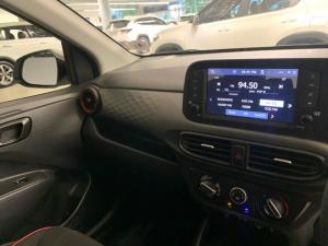 Hyundai Grand i10 1.0 Premium hatch - Image 16