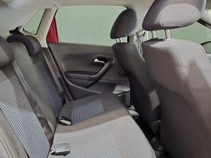 Volkswagen Polo Vivo hatch 1.6 Comfortline auto - Image 11