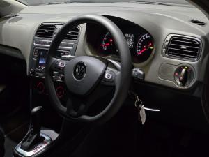 Volkswagen Polo Vivo hatch 1.6 Comfortline auto - Image 19