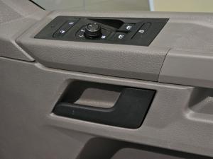 Volkswagen Transporter 2.0TDI Kombi SWB Trendline auto - Image 13