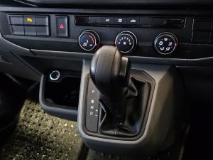 Volkswagen Transporter 2.0TDI Kombi SWB Trendline auto - Image 16