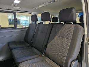 Volkswagen Transporter 2.0TDI Kombi SWB Trendline auto - Image 9