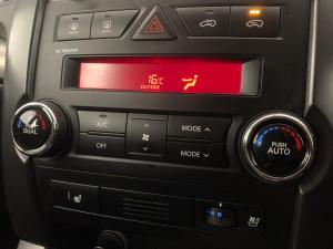 Kia Sorento 3.5 automatic 7 Seat - Image 11