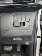 Hyundai Staria 2.2D Elite - Image 24