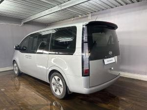 Hyundai Staria 2.2D Elite - Image 4