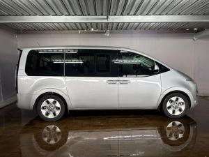 Hyundai Staria 2.2D Elite - Image 8