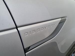 Land Rover Discovery D300 R-Dynamic SE - Image 22
