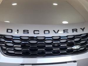 Land Rover Discovery D300 R-Dynamic SE - Image 23