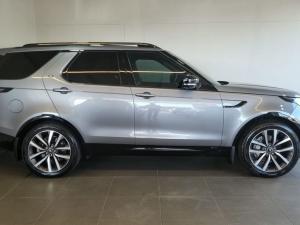 Land Rover Discovery D300 R-Dynamic SE - Image 3