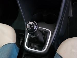 Volkswagen Polo Vivo hatch 1.4 Comfortline - Image 16