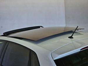 Volkswagen Polo hatch 1.0TSI Life auto - Image 10