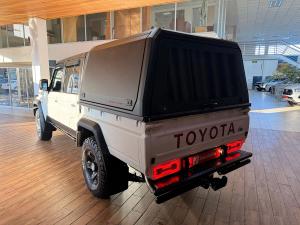 Toyota Land Cruiser 79 2.8GD-6 double cab auto - Image 10