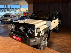 Toyota Land Cruiser 79 2.8GD-6 double cab auto - Image 4