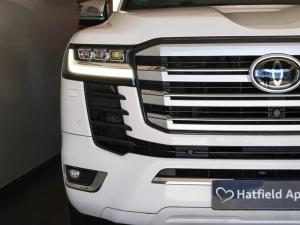 Toyota Land Cruiser 300 3.3D ZX - Image 7