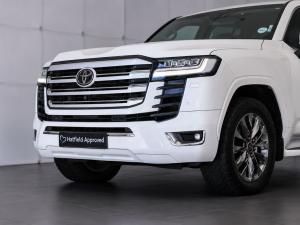 Toyota Land Cruiser 300 3.3D ZX - Image 8