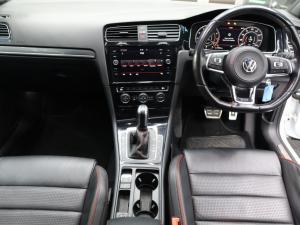 Volkswagen Golf GTI - Image 8