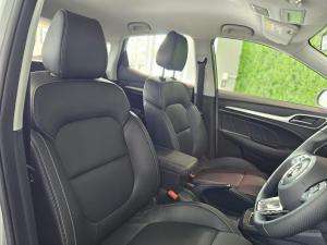 MG ZS 1.5 Luxury - Image 15