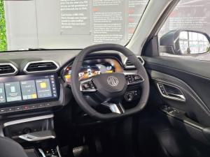 MG ZS Pro 1.5T Luxury - Image 16