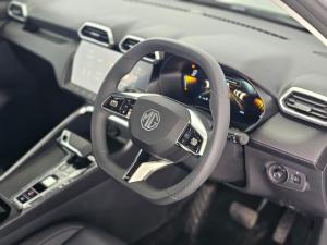 MG ZS Pro 1.5T Comfort - Image 12