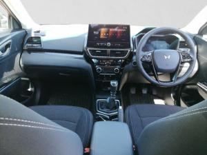 Mahindra XUV 3XO 1.2T AX5 manual - Image 12