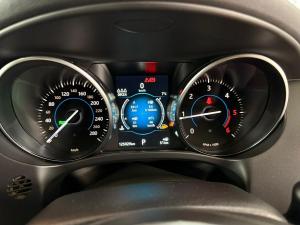 Jaguar F-Pace 25d AWD R-Sport - Image 24