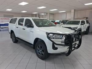 Toyota Hilux 2.4GD-6 double cab 4x4 Raider manual - Image 1