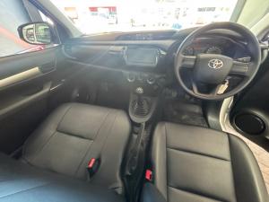 Toyota Hilux 2.4GD single cab S (aircon) - Image 6