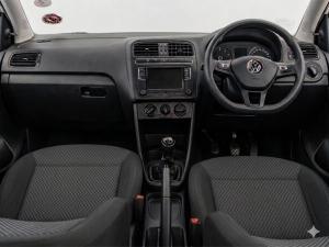 Volkswagen Polo sedan 1.4 Comfortline - Image 6