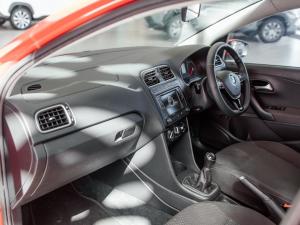 Volkswagen Polo sedan 1.4 Comfortline - Image 7