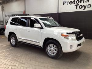Toyota Land Cruiser 200 4.5D-4D V8 VX - Image 1